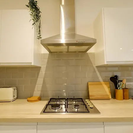 The Hidden Fishponds Gem Apartamento Bristol