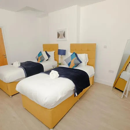 The Hidden Fishponds Gem * Bristol