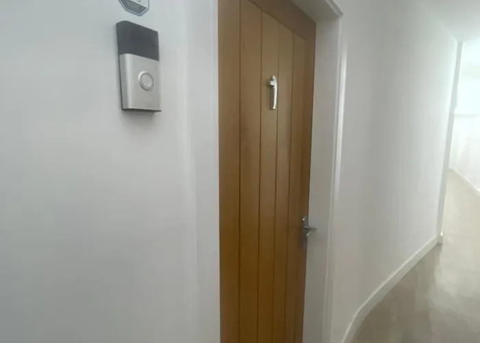 The Hidden Fishponds Gem * Bristol