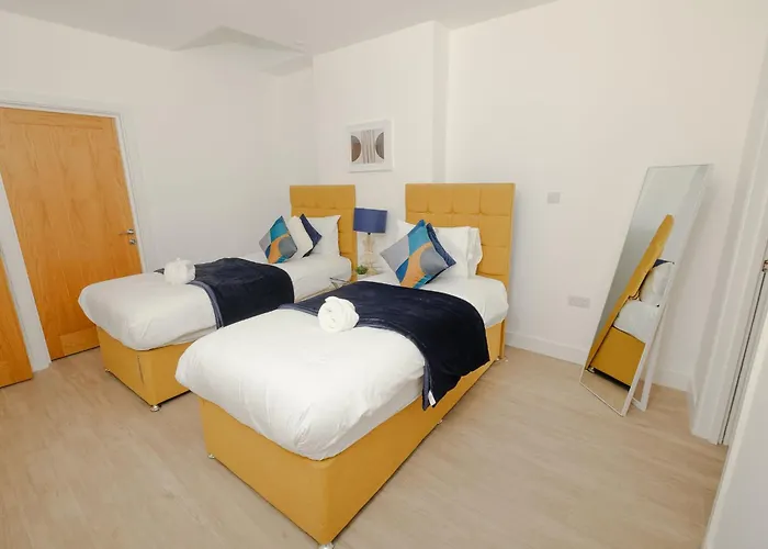 The Hidden Fishponds Gem * Bristol